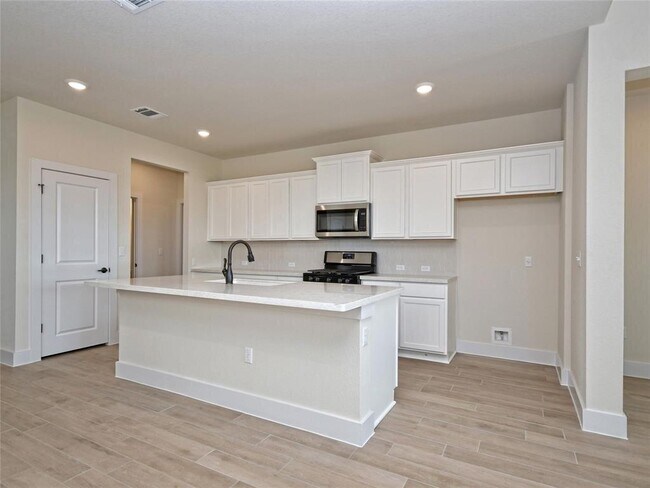 Building Photo - 8509 McKamy Dr