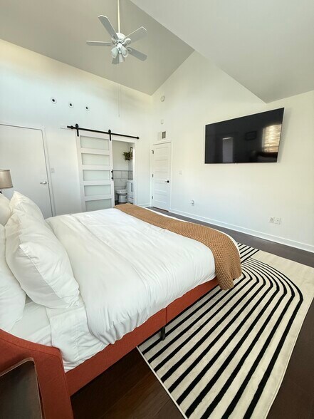 Master Bedroom - 1741 Jourdan Ave