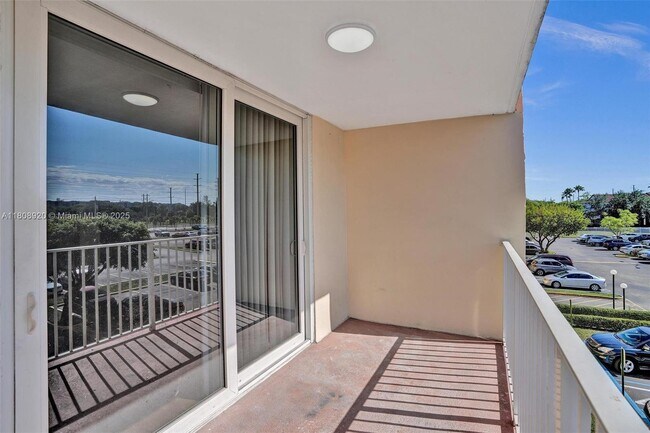 Building Photo - 7000 NW 186th St