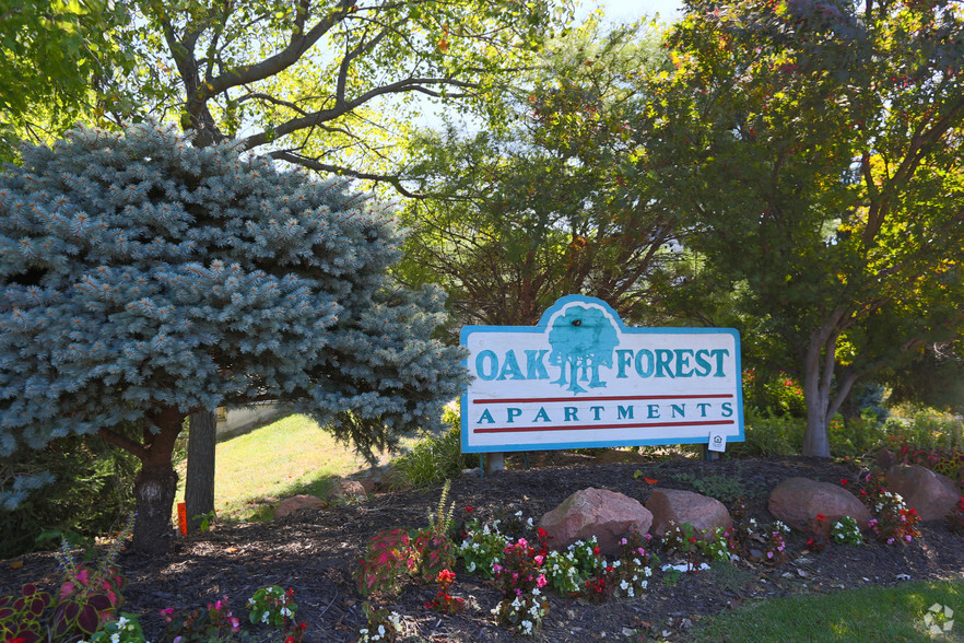 Building Photo - Oak Forest Apartments