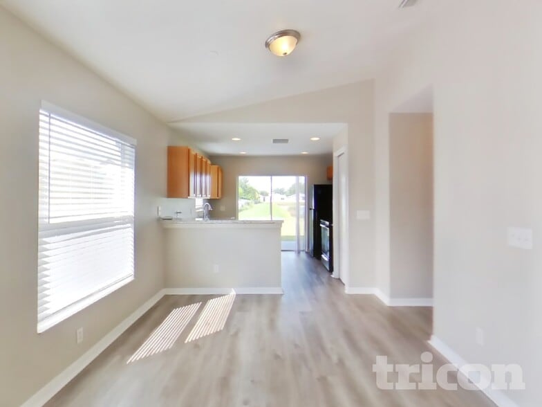 Building Photo - 8502 Deer Chase Dr