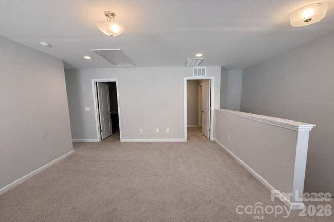 Building Photo - 11154 Woodland Crk Wy