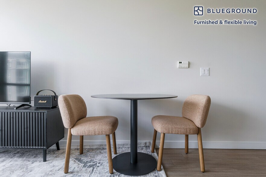 Building Photo - 301 M St SW