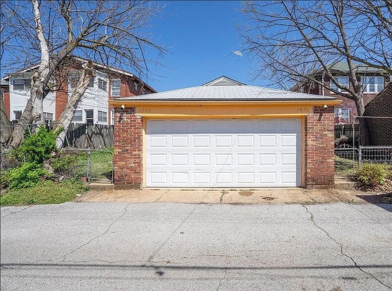 Building Photo - 4976 Oleatha Ave