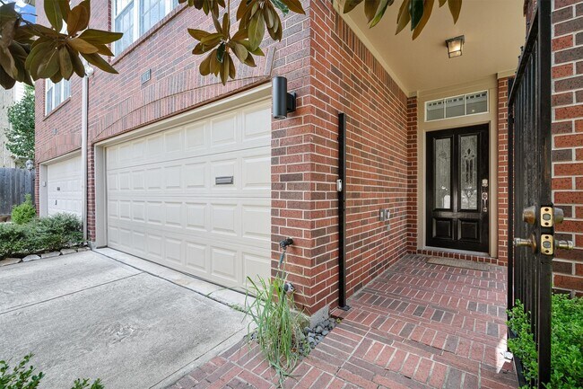 Building Photo - 4107 Woodhead St