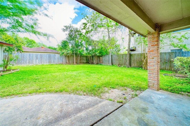 Building Photo - 7914 Oakington Dr