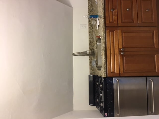 Building Photo - 349 Thayer St