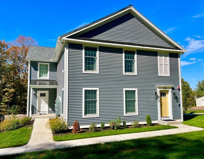 Building Photo - 177 Butternut St