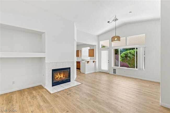Building Photo - 10521 Angel Dreams Ave