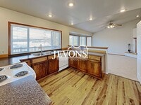 Building Photo - 10709 Roseberg Ave S