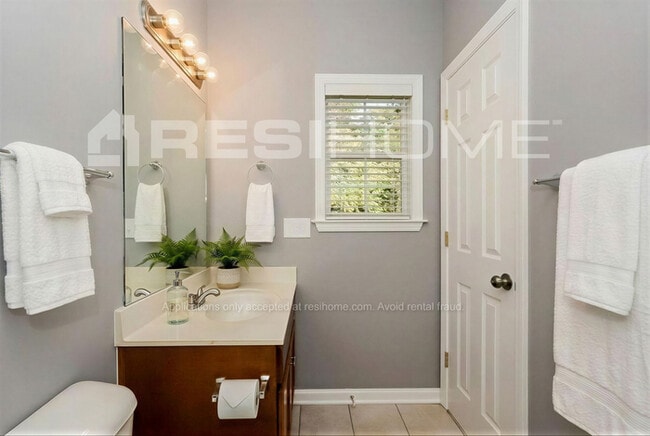 Building Photo - 107 Newport Meadows Cir