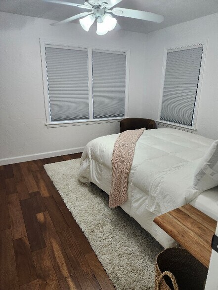 Building Photo - 1322 Hiawatha Ave