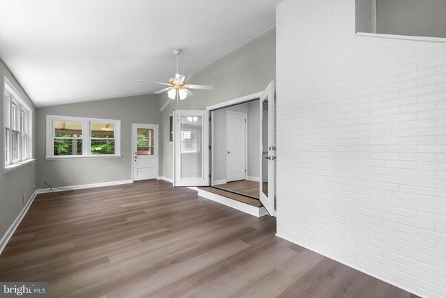 Building Photo - 3335 S Rockfield Dr