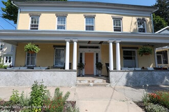 Building Photo - 109 St James St