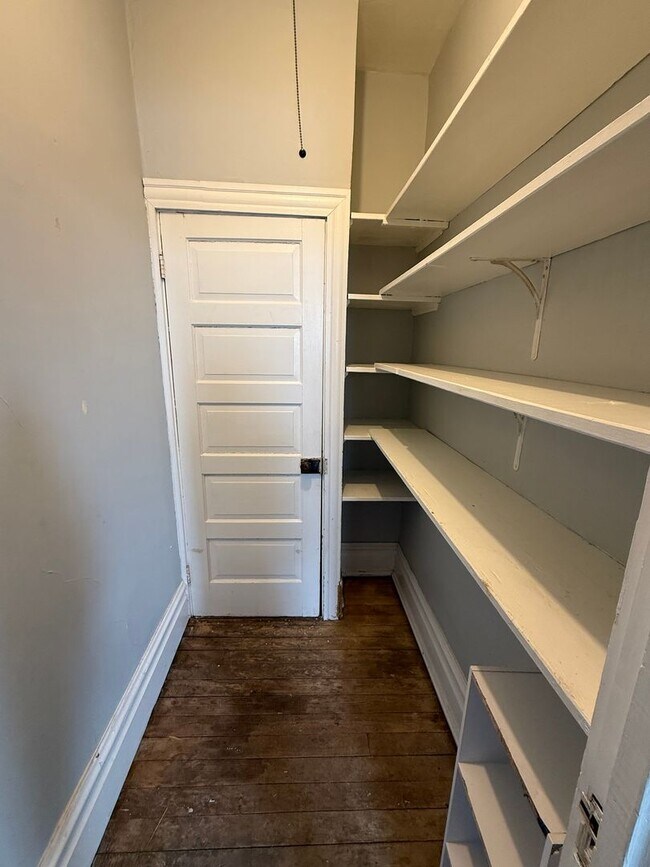 Building Photo - 49 W Commerce St