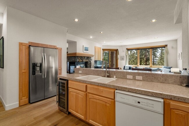 Building Photo - Season Rental Rare Opportunity The Pointe at Incline Village.