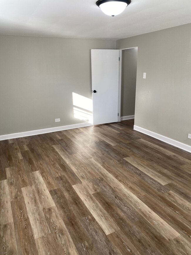 Building Photo - 1548 S 61st Ct