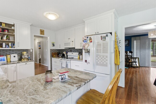 Building Photo - 601 Winged Foot Ct