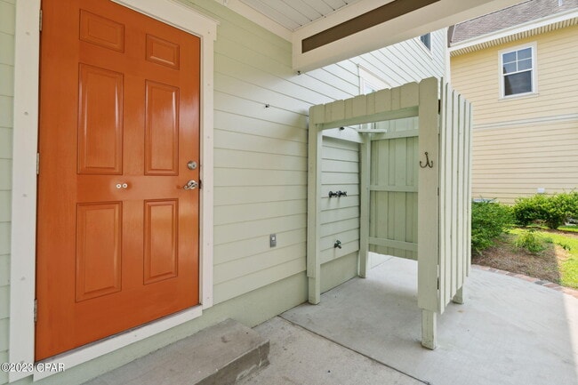 Building Photo - 316 Coral Gables St