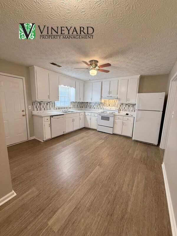 Building Photo - 19 Hannon Way