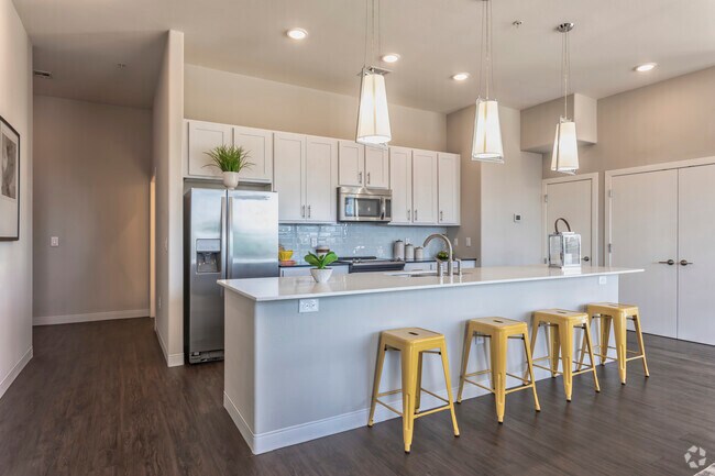 1BR, 1BA - 1111 SF A - Kitchen - Park Fountains