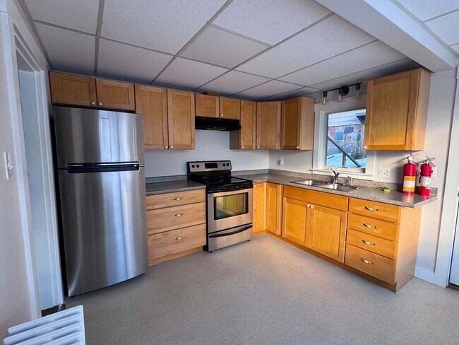 Building Photo - 39 Allen St