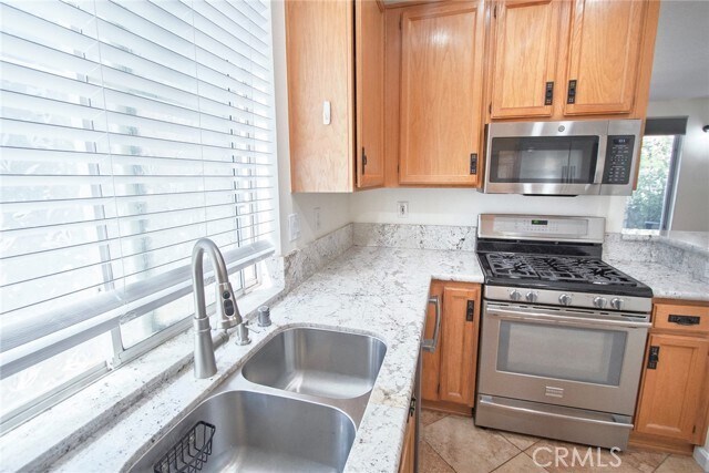 Building Photo - 22607 Golden Meadow Ln