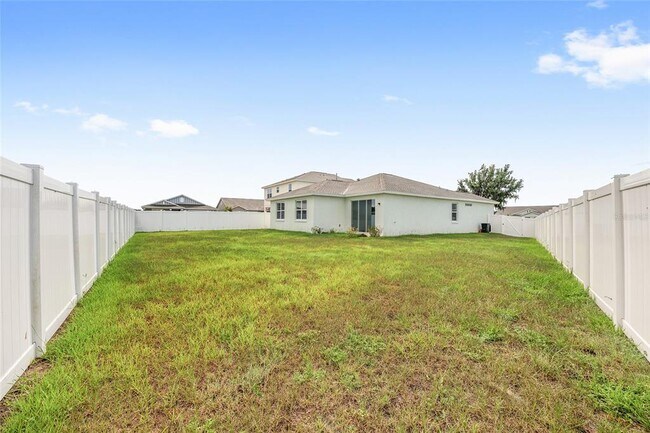 Building Photo - 6175 SW 74th Ct