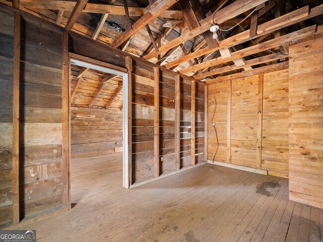Building Photo - 249 Martin St