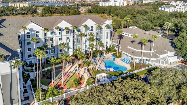 Building Photo - 8303 Palm Pkwy