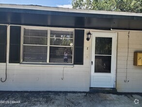 Building Photo - 135 North St
