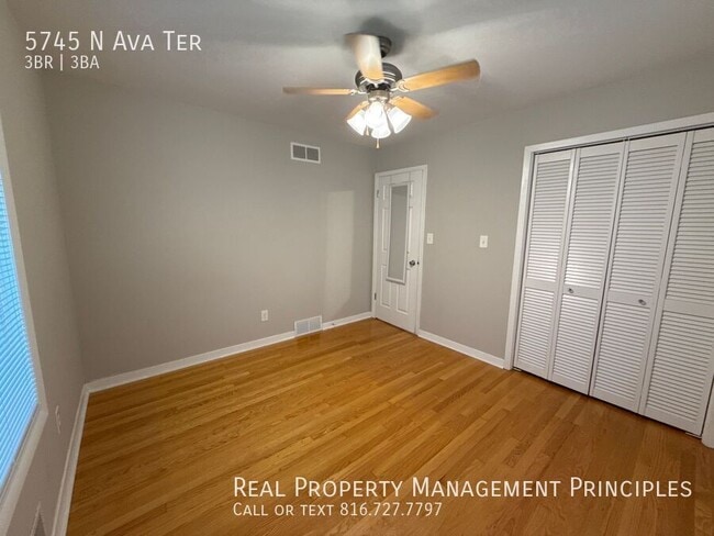 Building Photo - 5745 N Ava Terrace