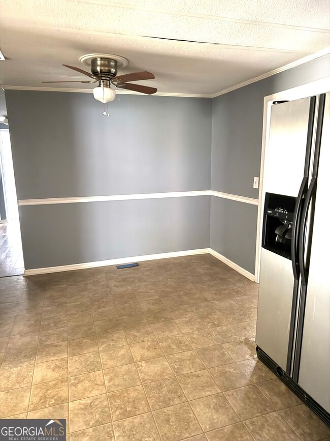 Building Photo - 115 Welcome-To-Arnco