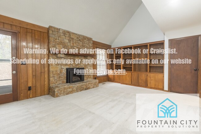 Building Photo - 807 Laurel Ave