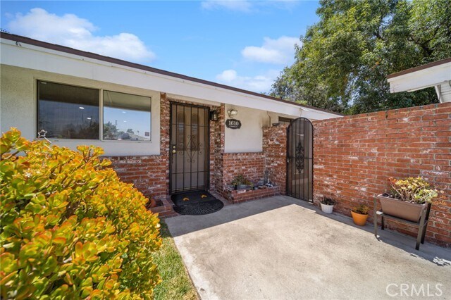 Building Photo - 1610 N Amador Ave