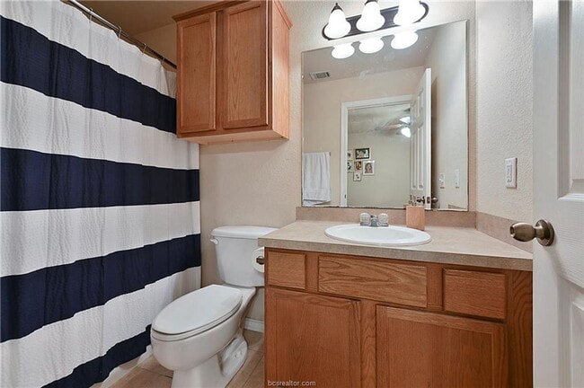 Building Photo - Pre-Leasing August 2026!! 3 Bedroom, 3 Bathroom Duplex!!