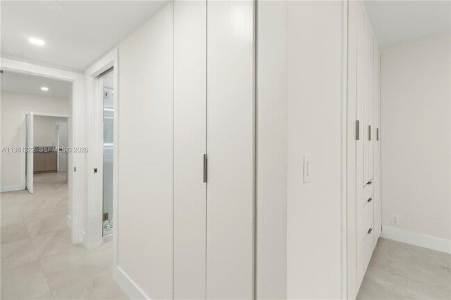 Building Photo - 1261 98th St