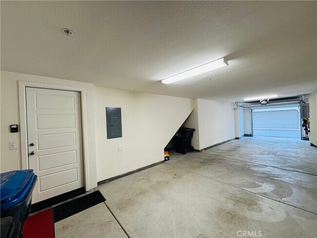 Building Photo - 2626 Glamis Ct