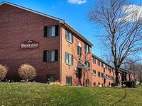 Building Photo - 50 Simard Dr