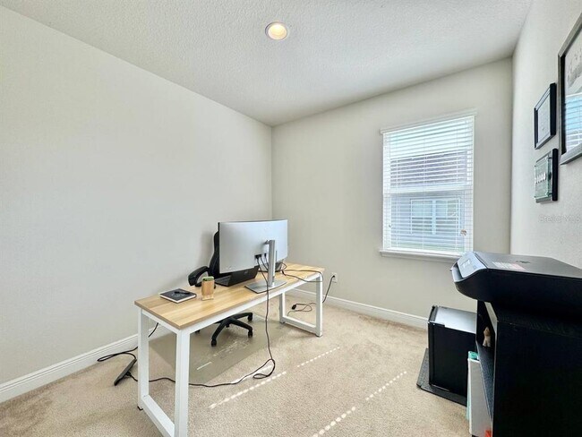 Building Photo - 18625 Hunters Meadow Walk