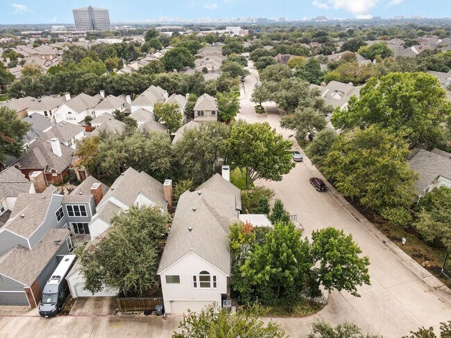 Building Photo - 17732 Windflower Way