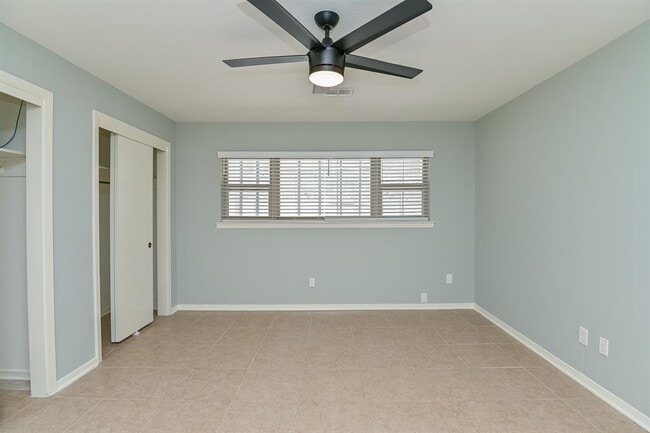Building Photo - 4738 Merwin St