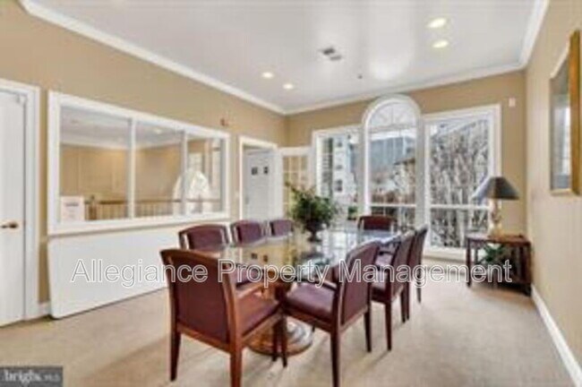 Building Photo - 4551 Strutfield Ln