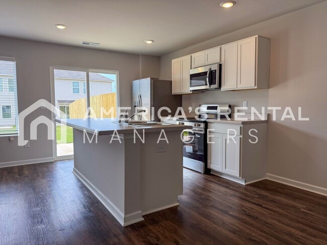 Building Photo - Coming Soon! Available to View Soon!!!