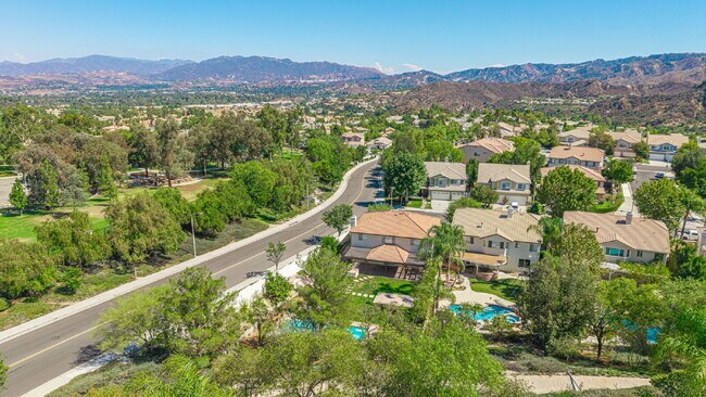 Building Photo - Executive 5-Bedroom Pool Home with Dual Master Suites in Stevenson Ranch