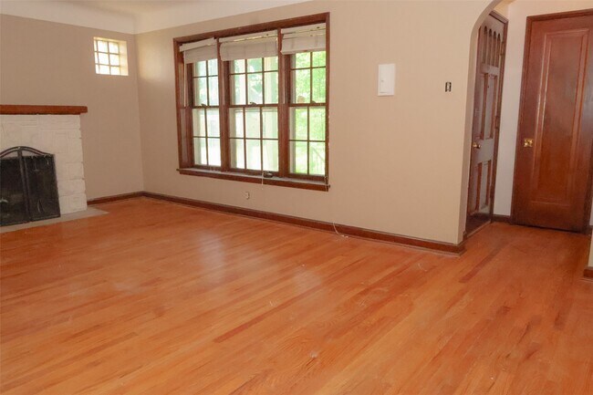 Building Photo - 1067 Melvin Dr
