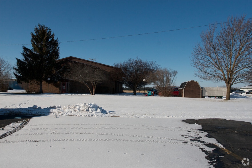Building Photo - Country Village Apartments