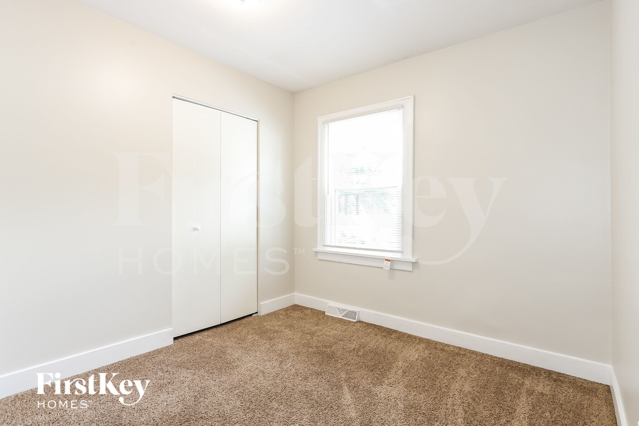 Building Photo - 1146 Hinckley St