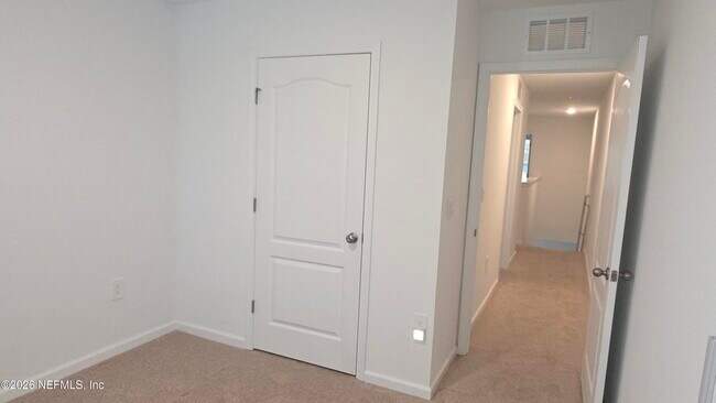 Building Photo - 56 Sage Br St