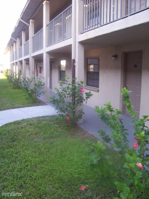Building Photo - 2 br, 1 bath Apartment - 7800 Belcher Road